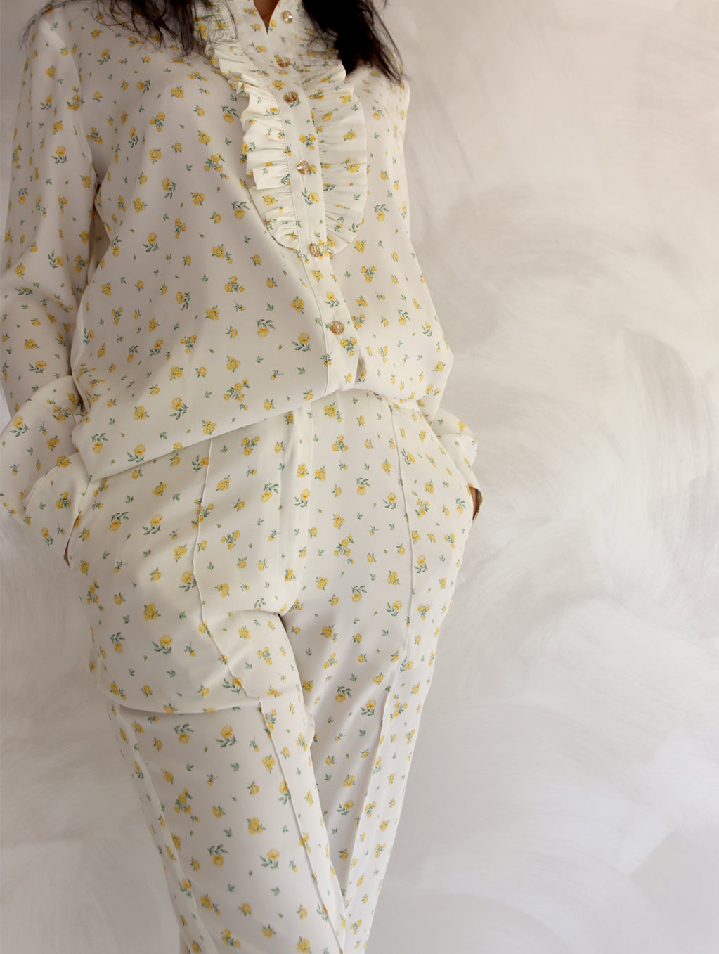 SHIRT AND PANTS WHITE FLORAL SET