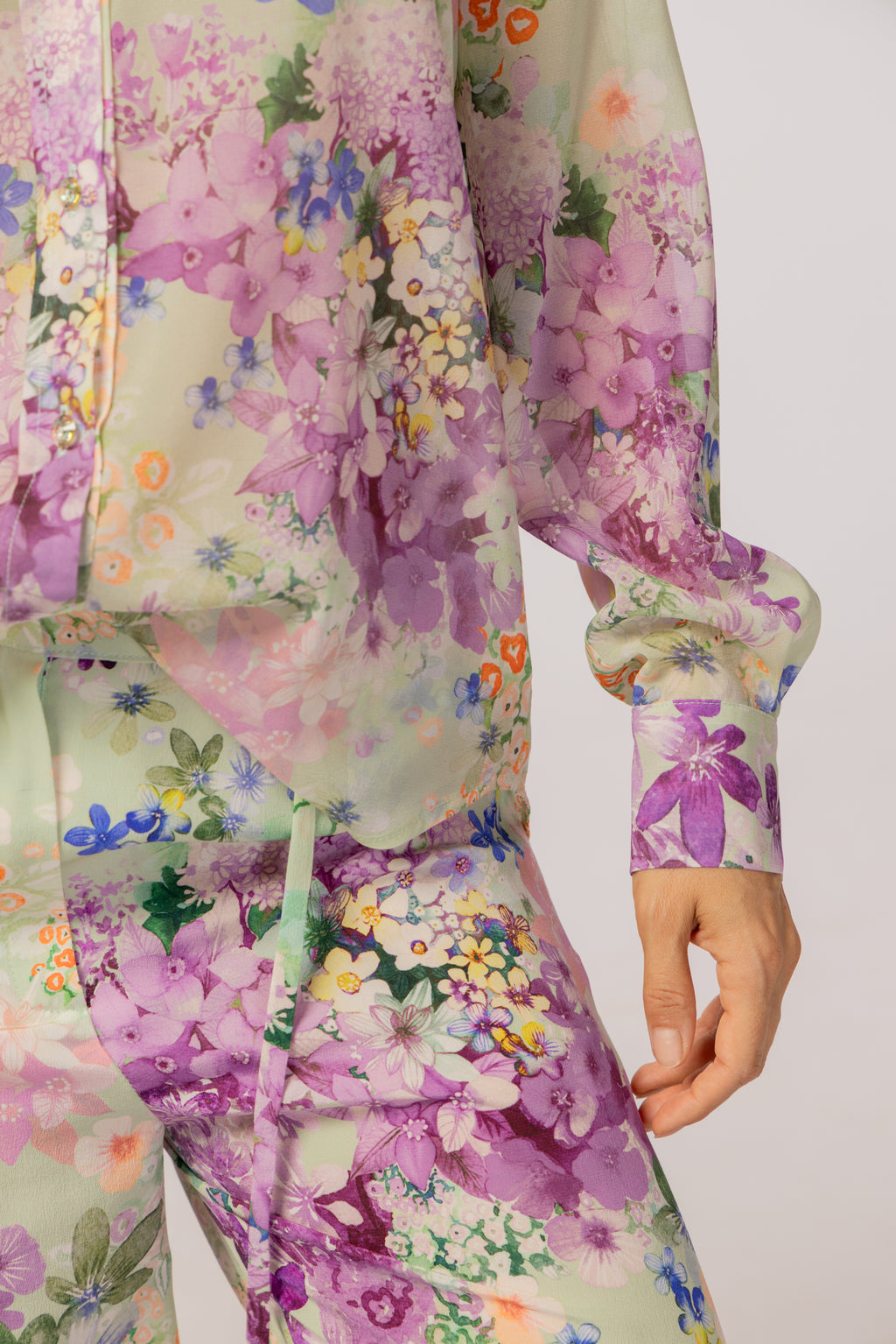 SHIRT AND PANTS FLORAL SET