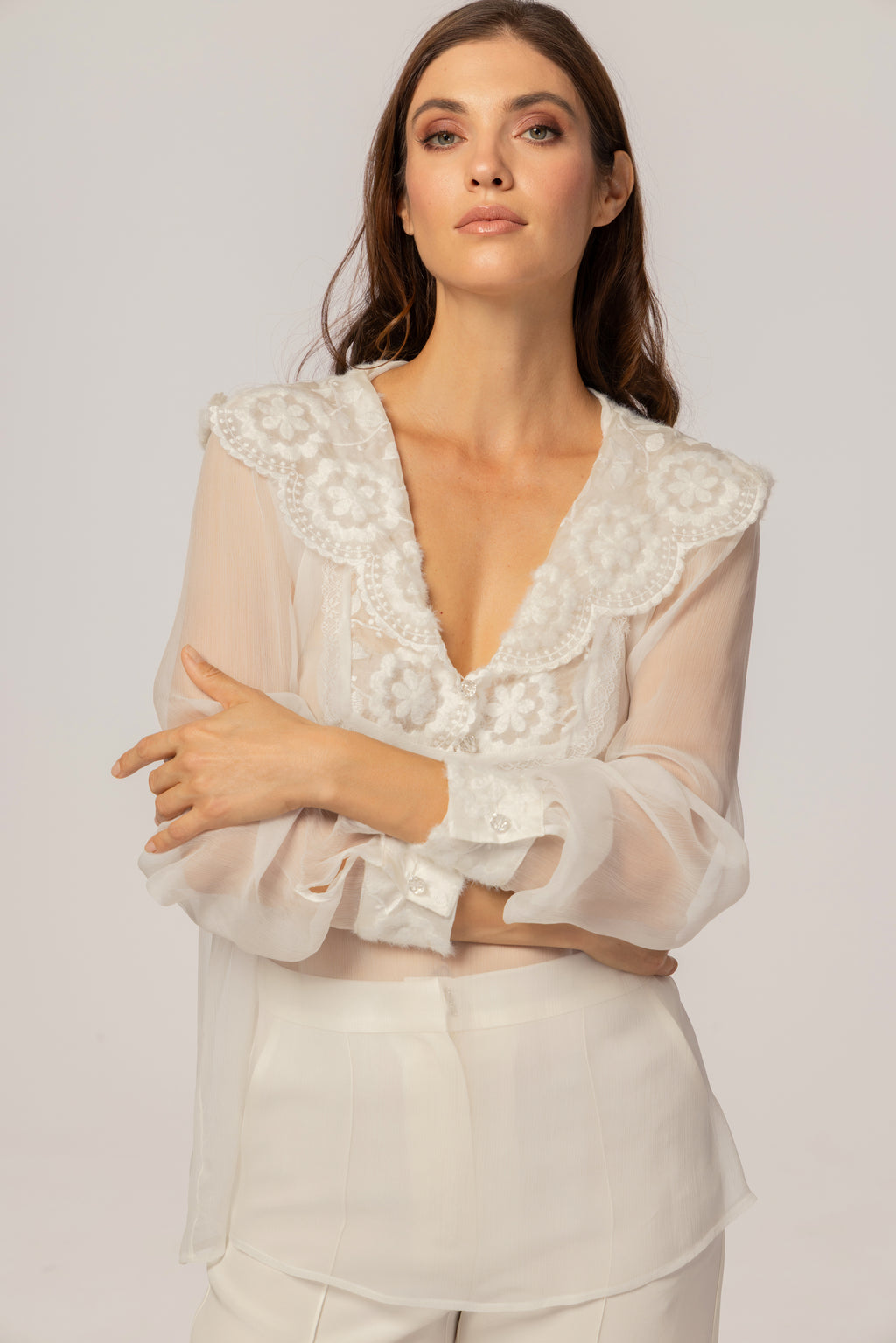 WHITE HOODED SET